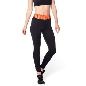 XL - Blackmilk TIGER STRIPES YOGA PANTS 💚💚 2 for $50